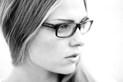 black-and-white-2306303_400.jpg